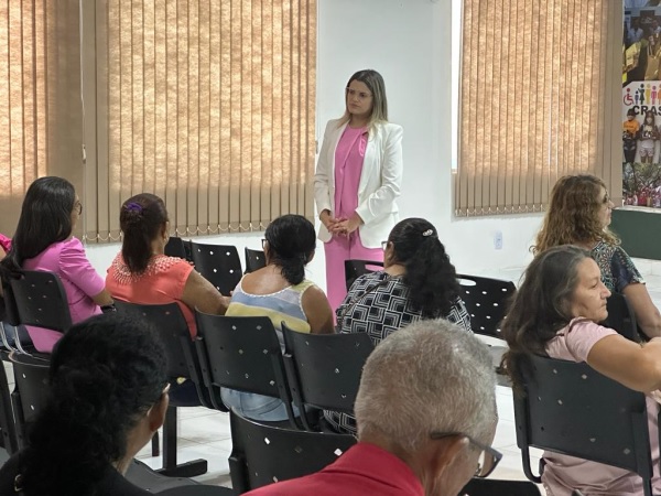 Secretaria de Assistência Social de Sousa realiza palestra em alusão ao Outubro Rosa